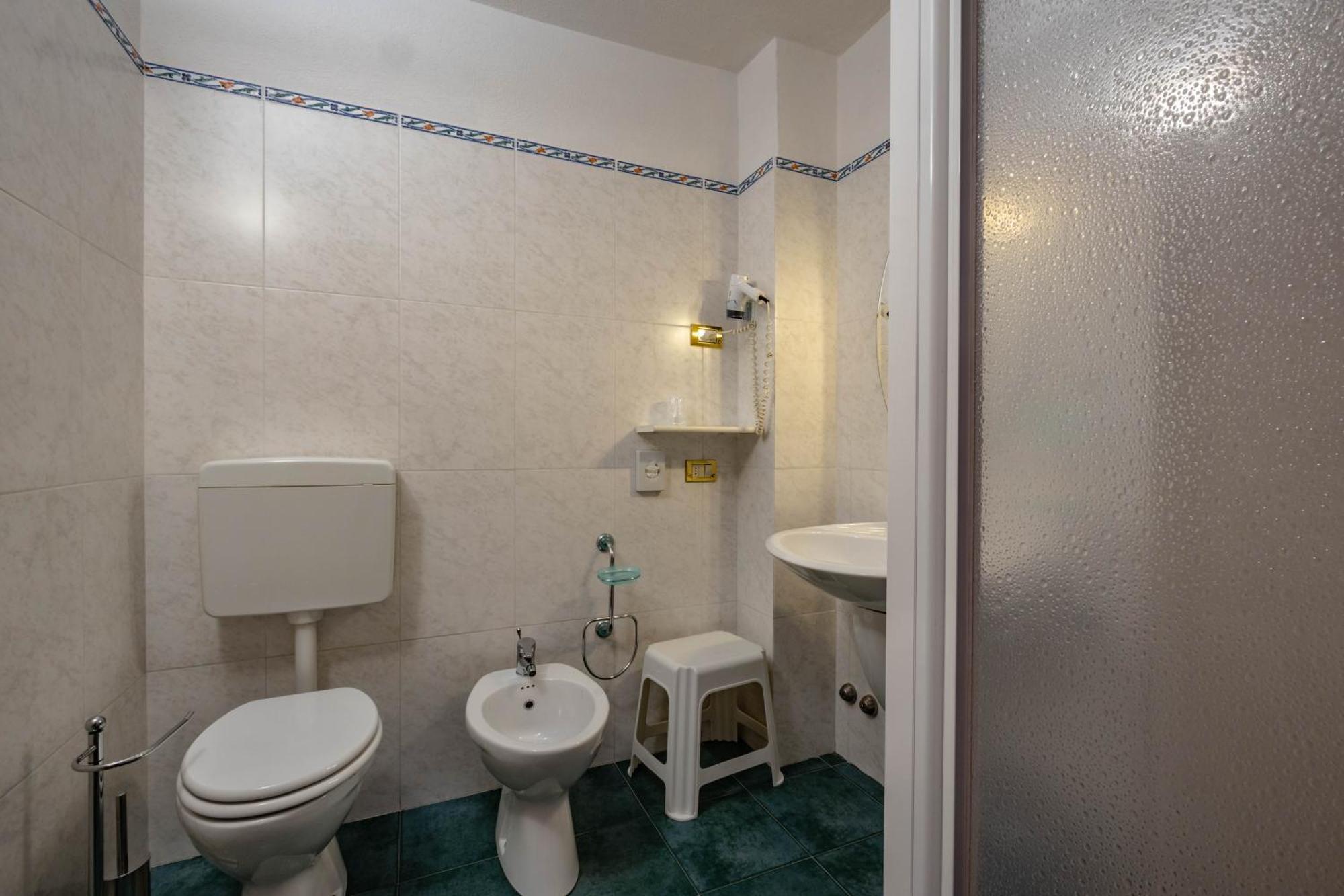 Grizzly Hotel 3*
