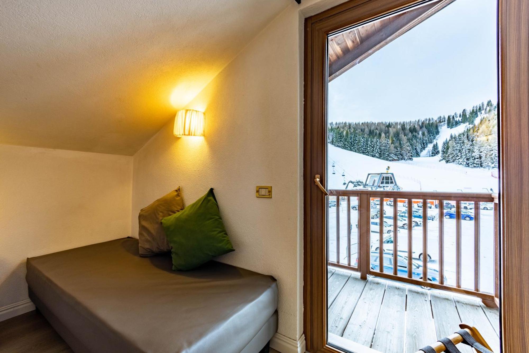 Grizzly Hotel